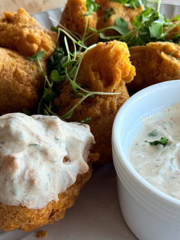 Vegetable Pakora with Yoghurt Mint Sauce (V)